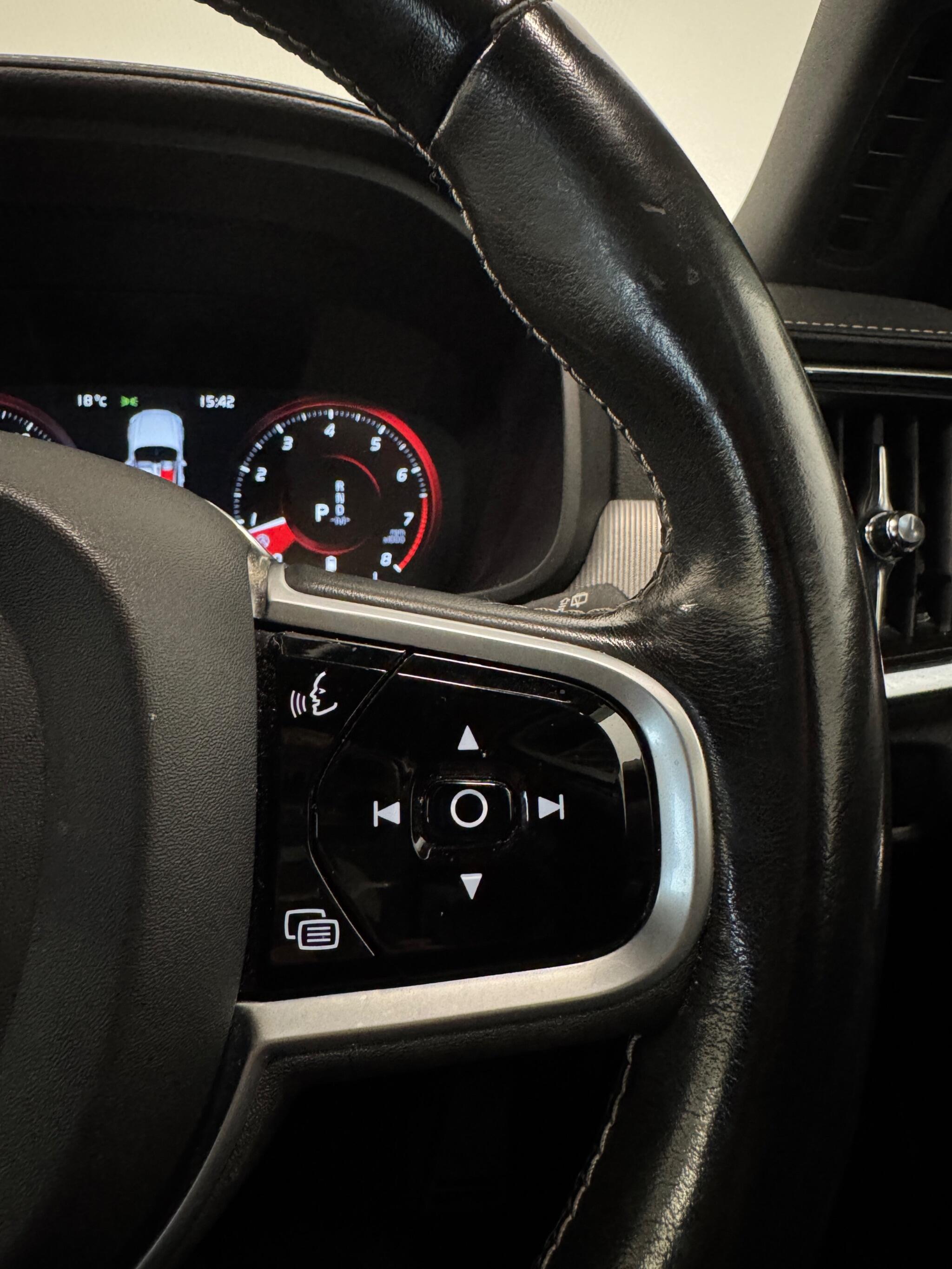 Volvo V90 view 32