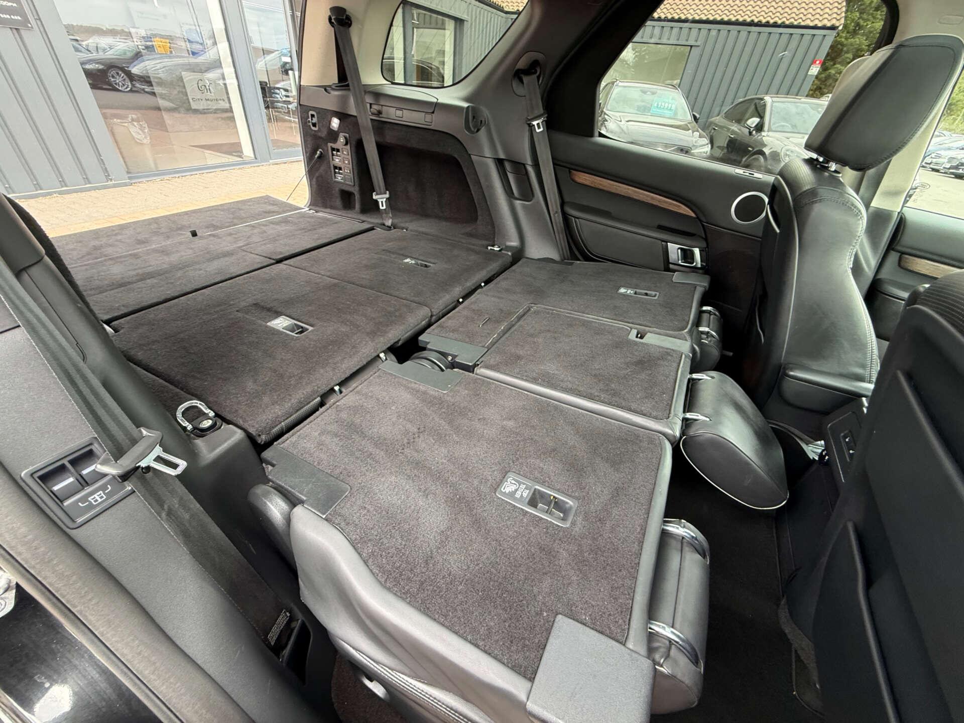 Land Rover Discovery view 37