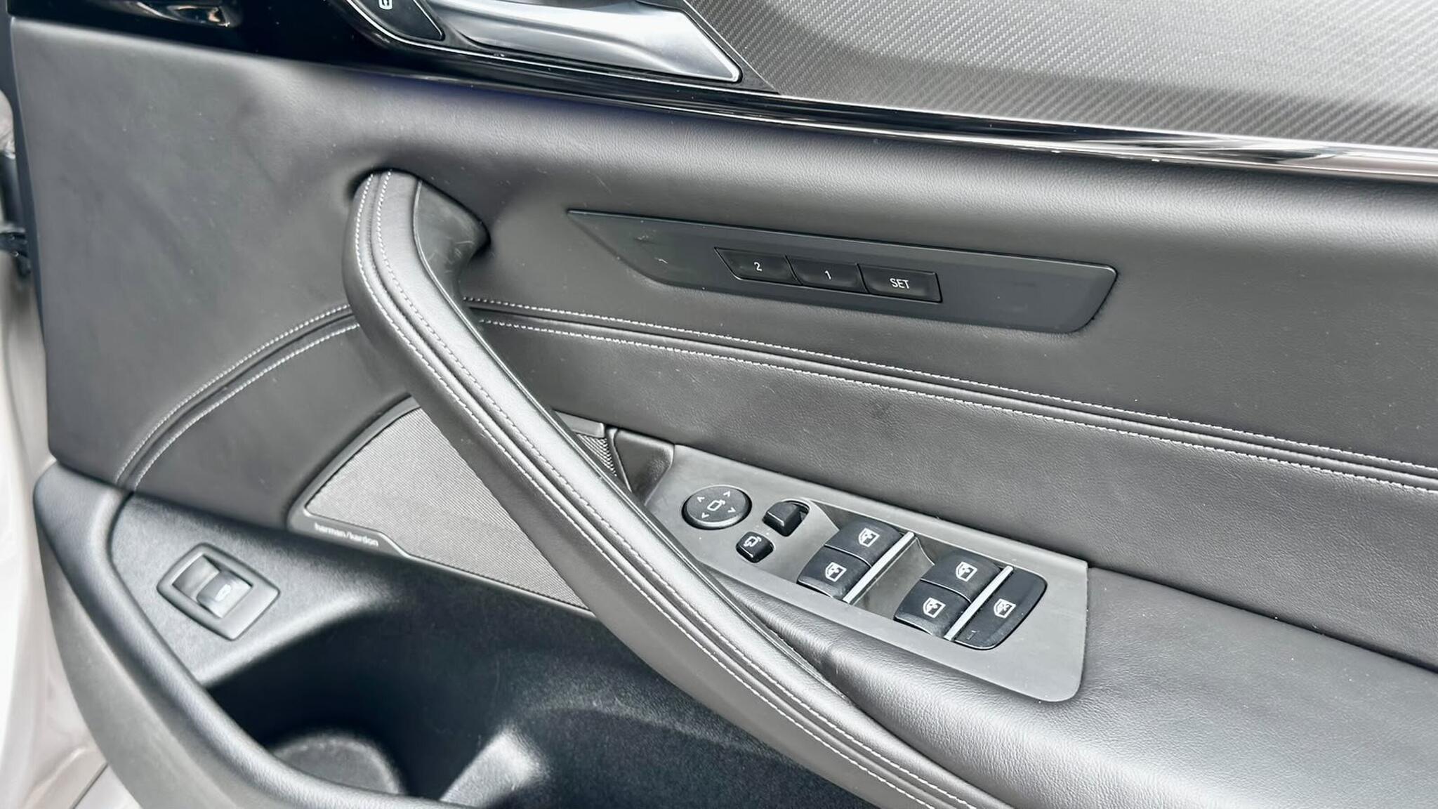BMW M5 view 52