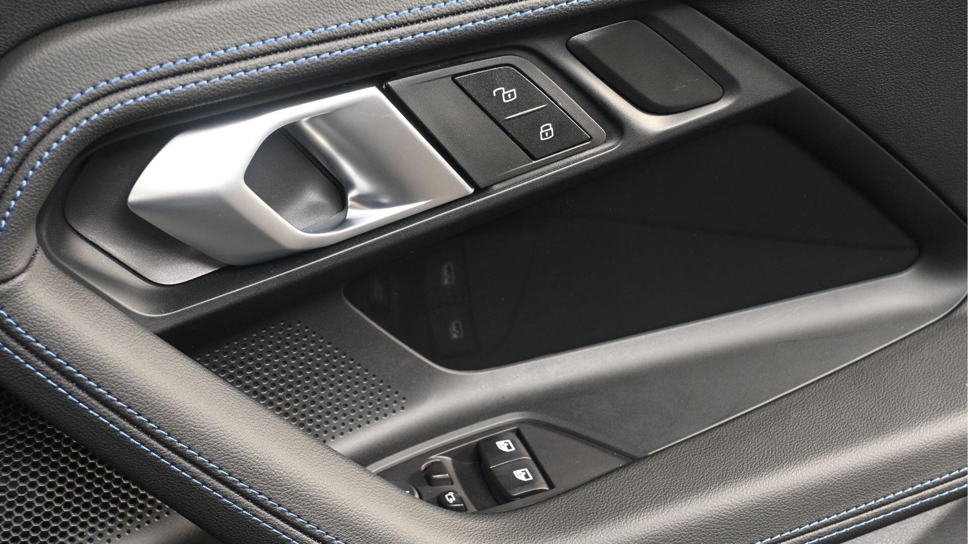 BMW 2 Series view 29