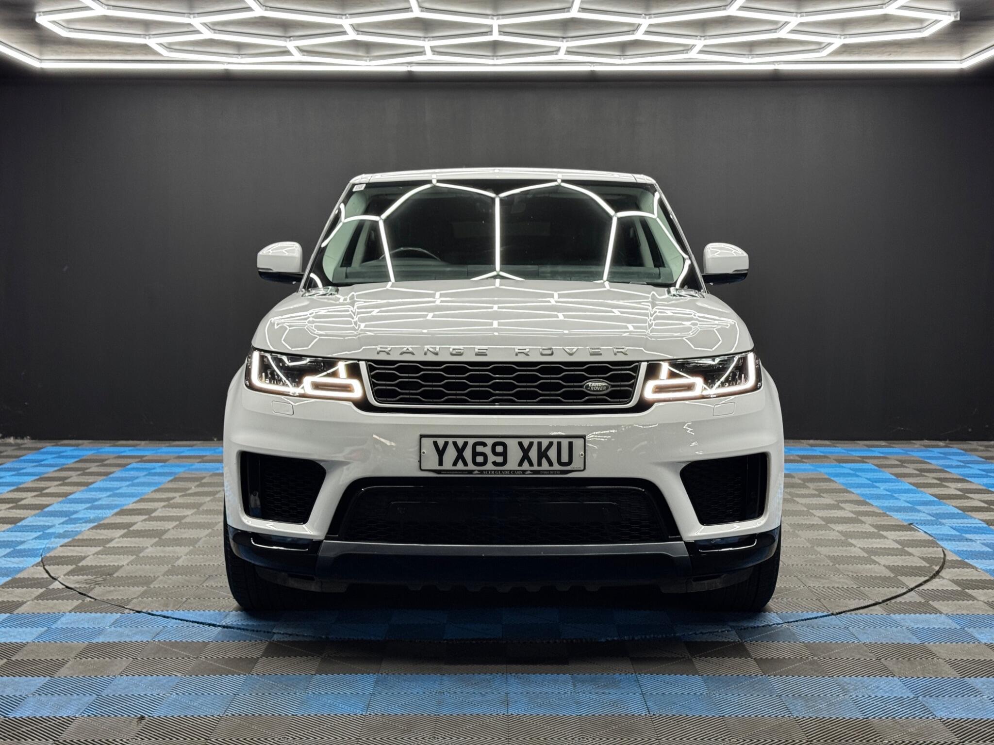 Land Rover Range Rover Sport view 2