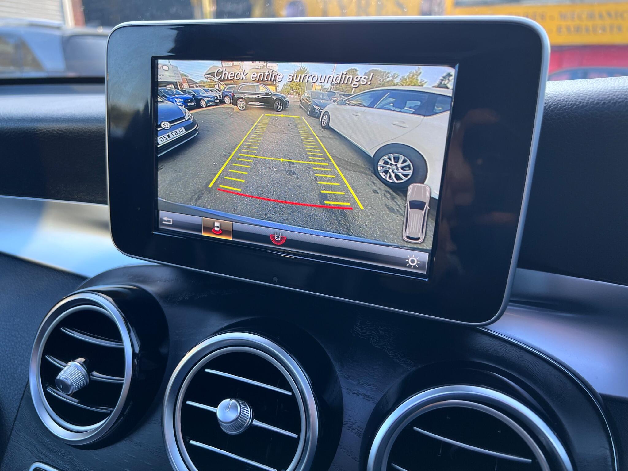 Mercedes-Benz GLC view 21