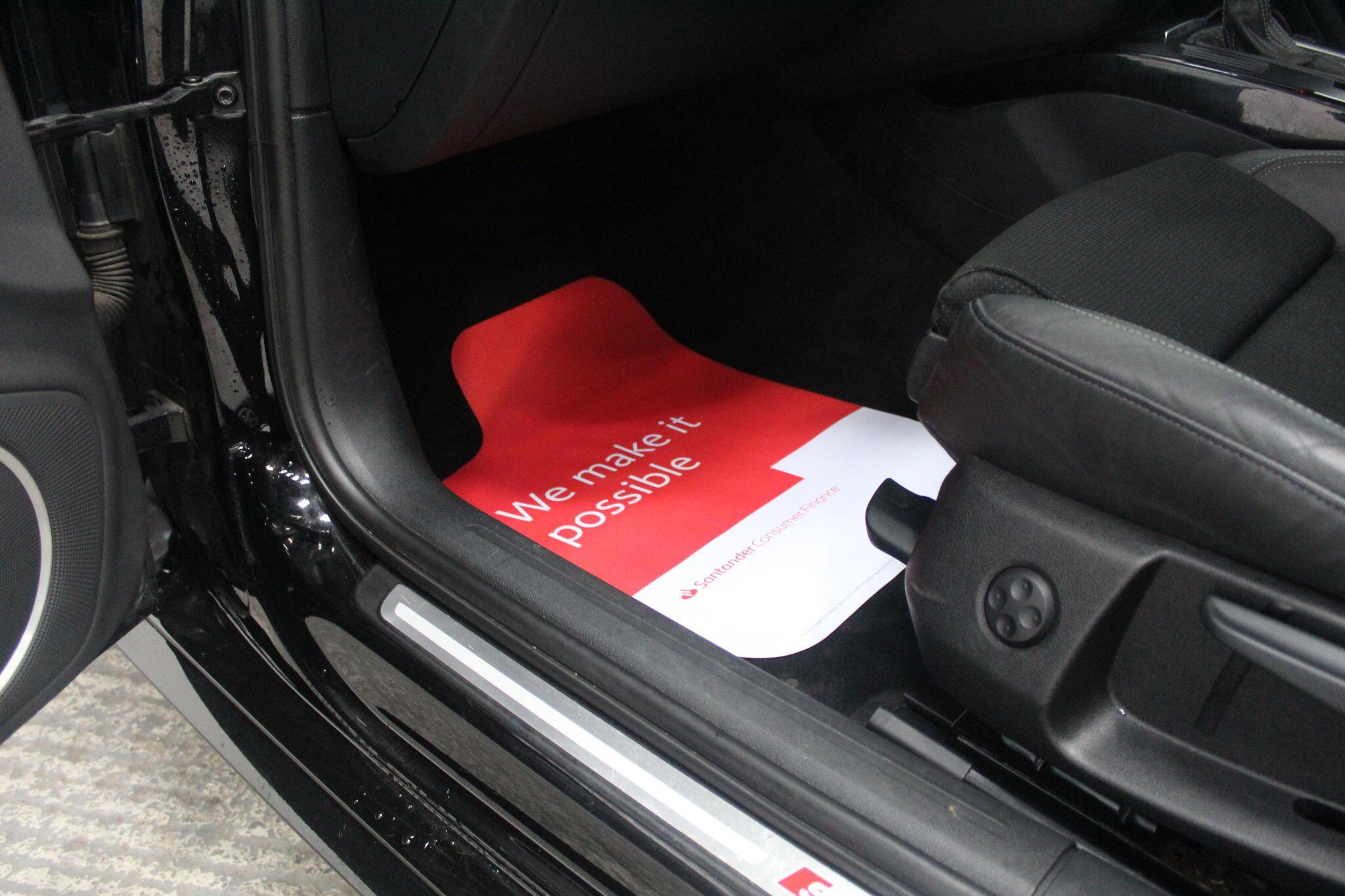 Audi A4 view 49