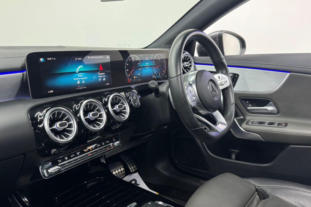 Mercedes-Benz Cla view 42
