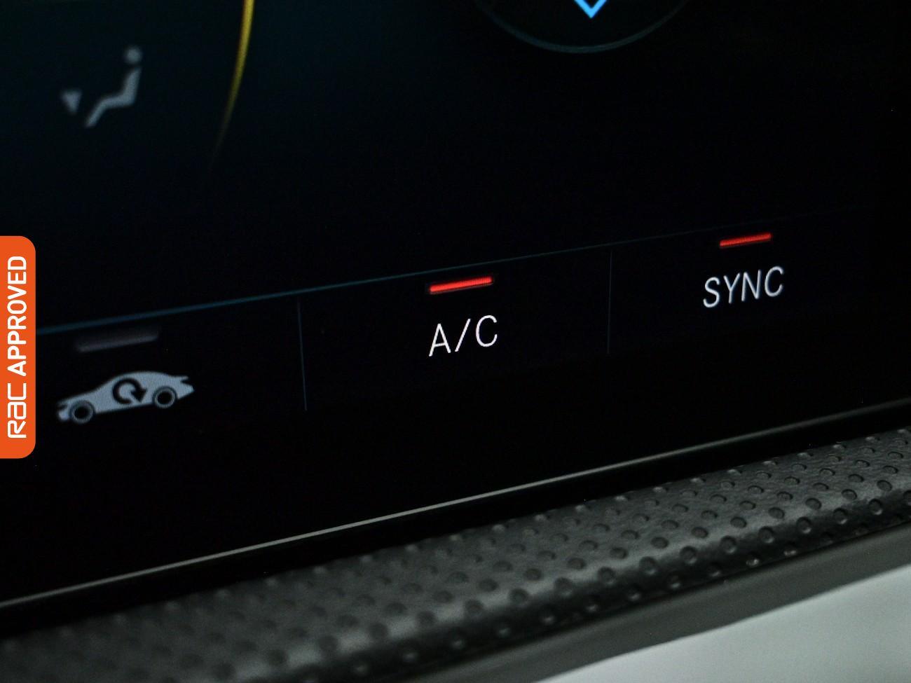 Mercedes-Benz Cla view 18