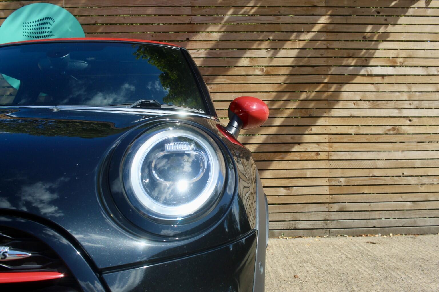Mini Hatch view 33