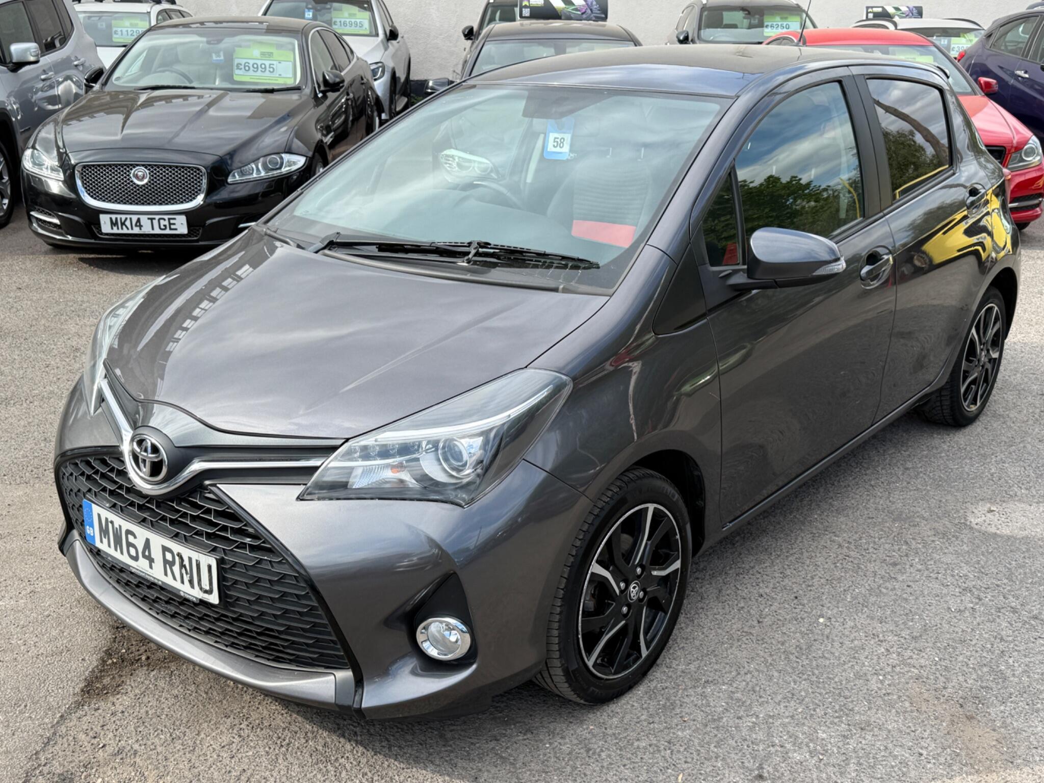 Toyota Yaris - Image 9
