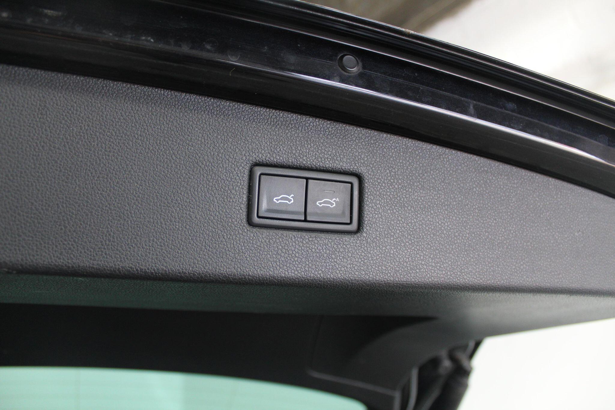 Volkswagen Tiguan view 27
