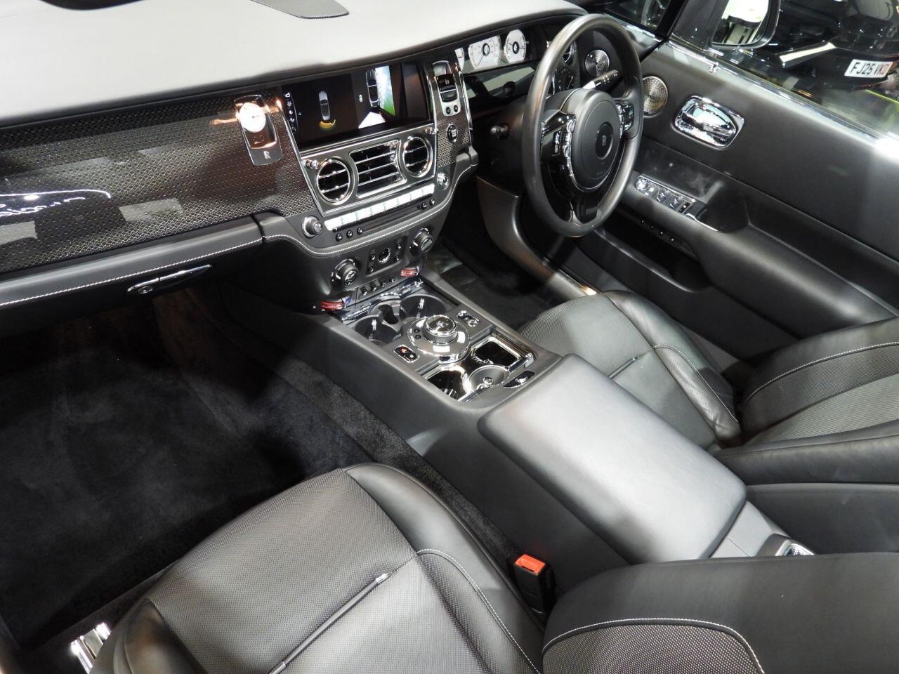 Rolls-Royce Dawn view 56
