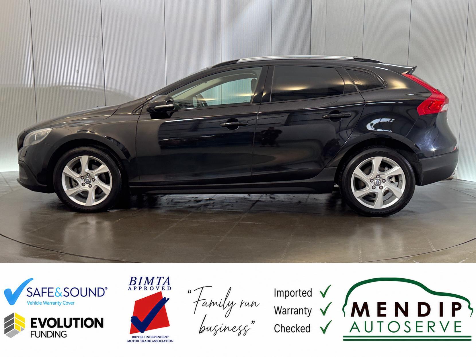 Volvo V40 Cross Country view 6