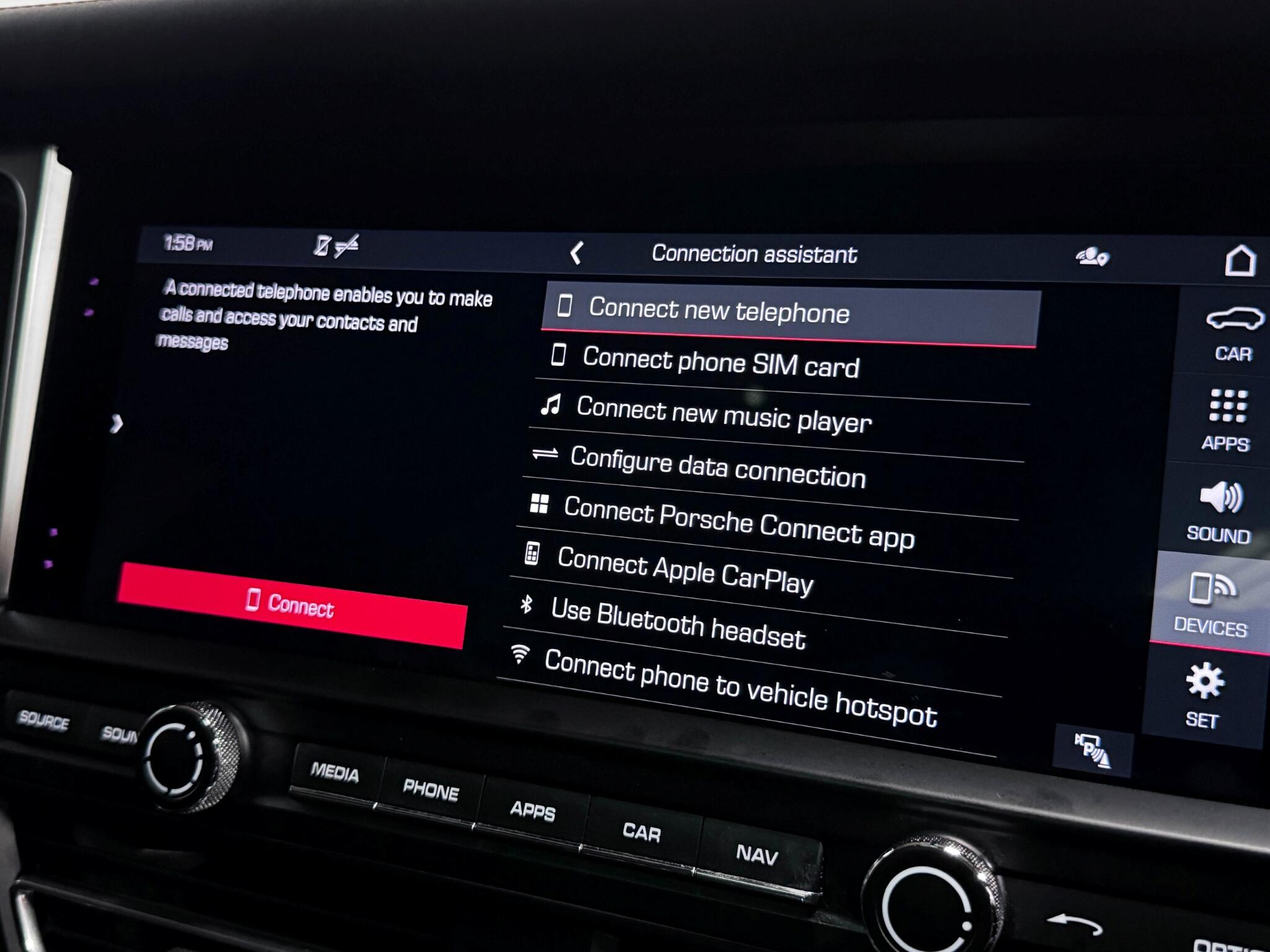 Porsche Macan view 65