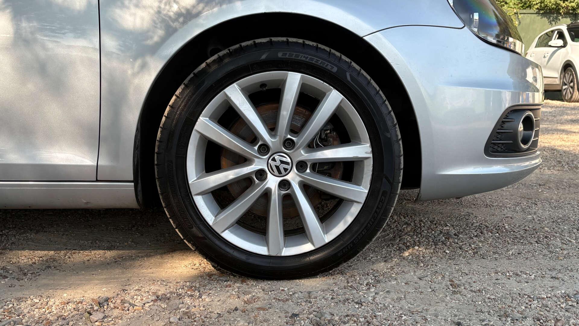Volkswagen Eos view 32