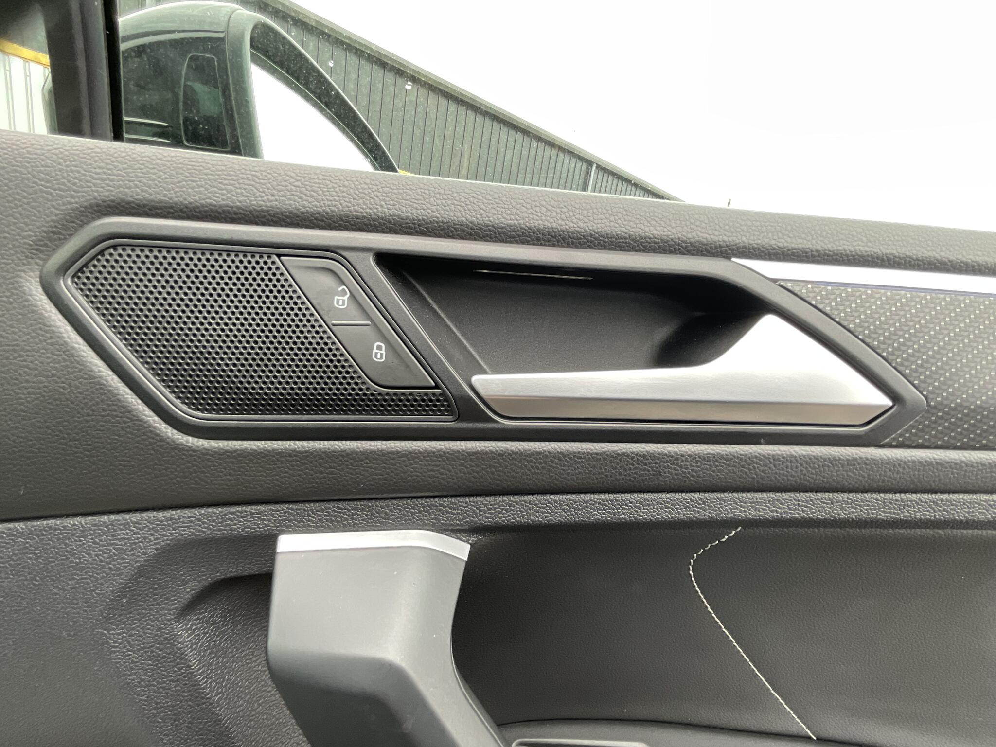 Volkswagen Tiguan view 34
