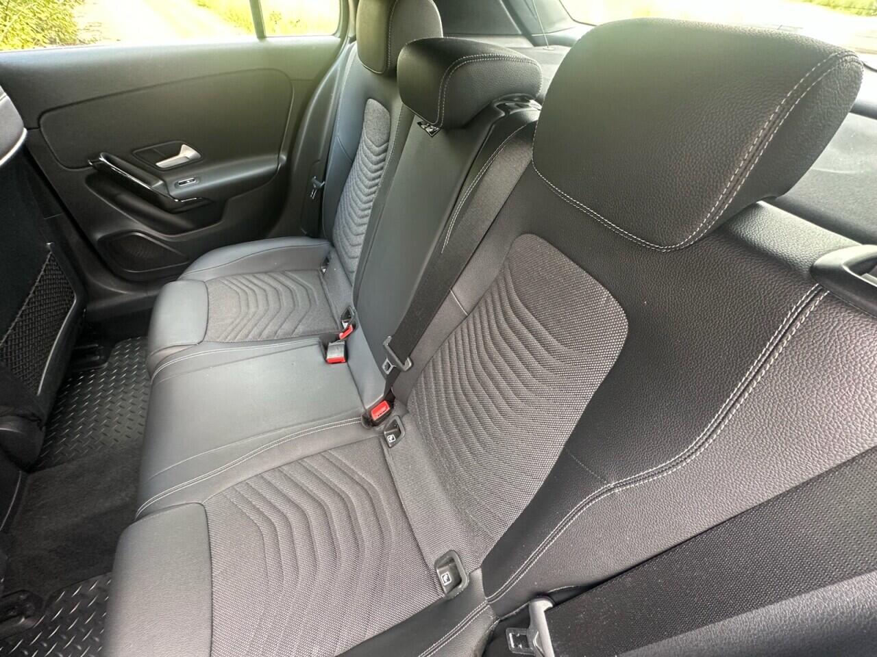 Mercedes-Benz A-Class view 35