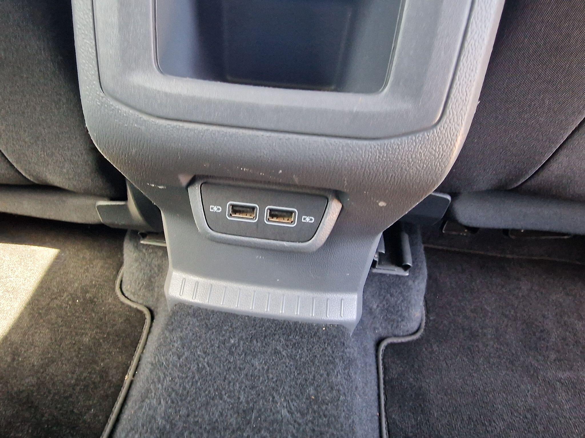 Volkswagen T-Cross view 23