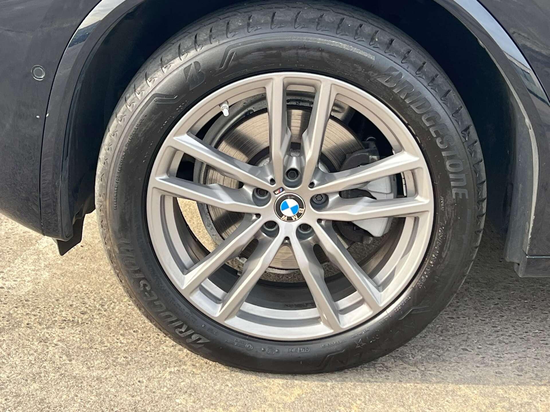 BMW X3 view 29
