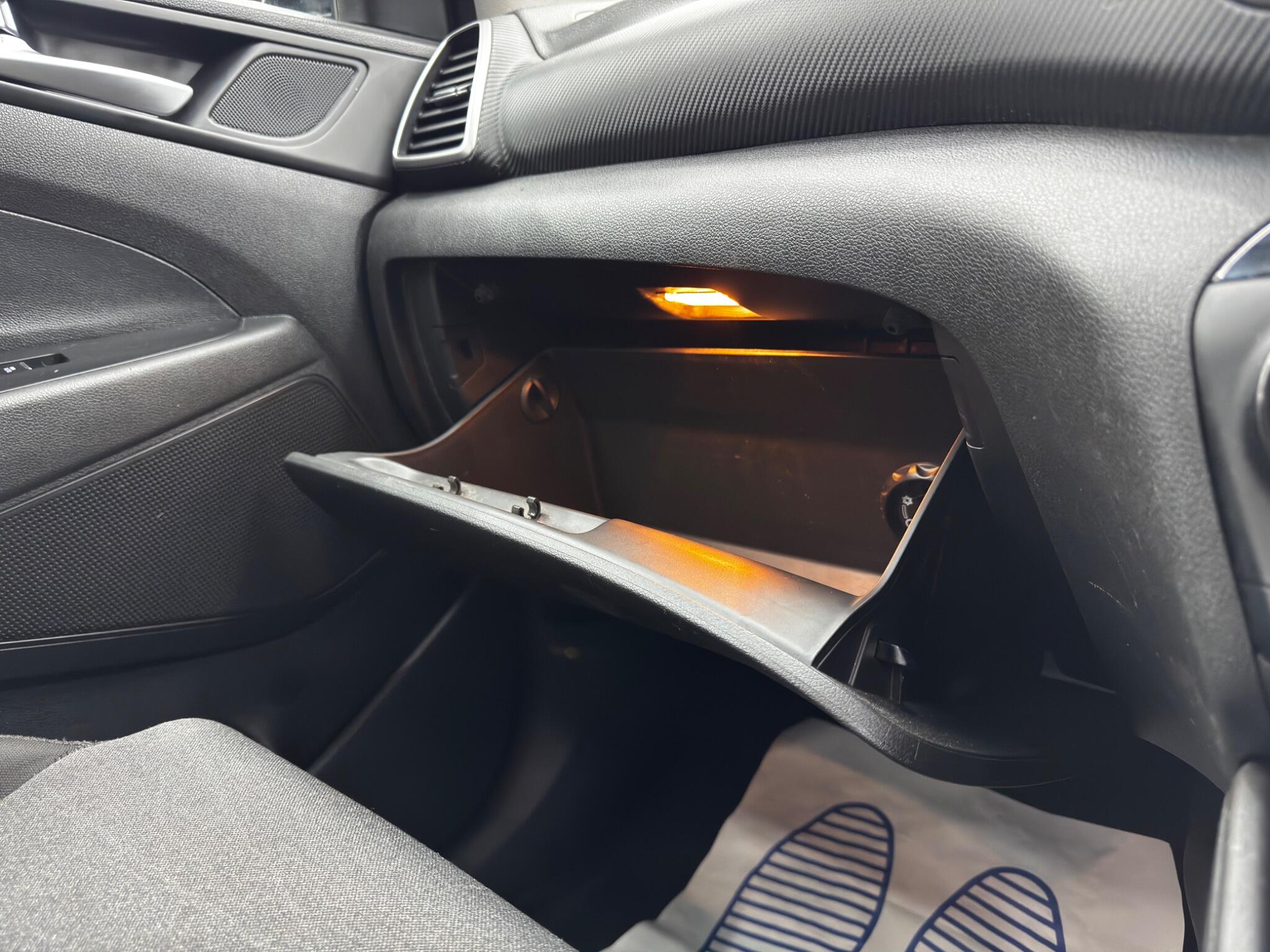 Hyundai Tucson view 33