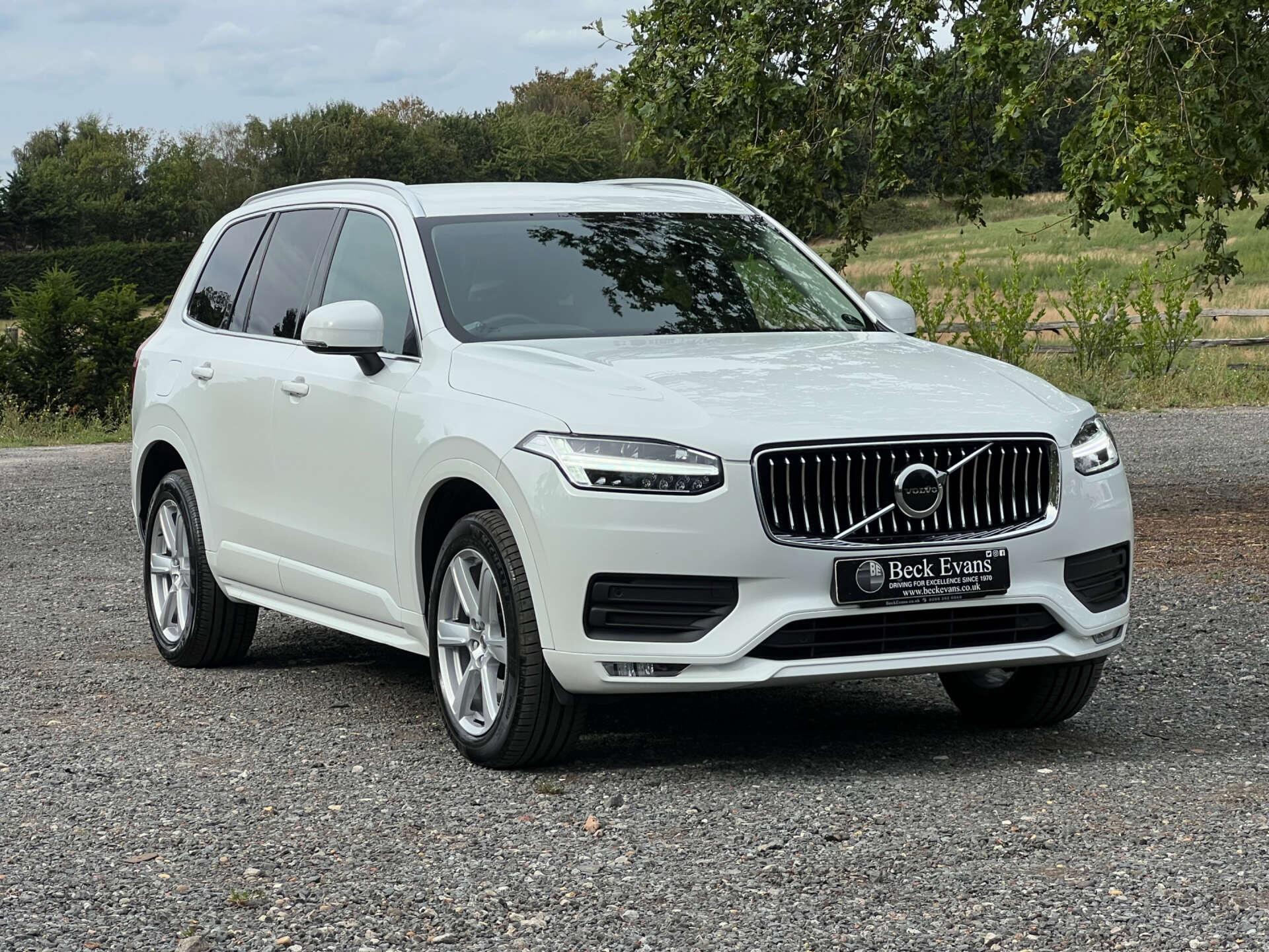 Volvo XC90 view 38