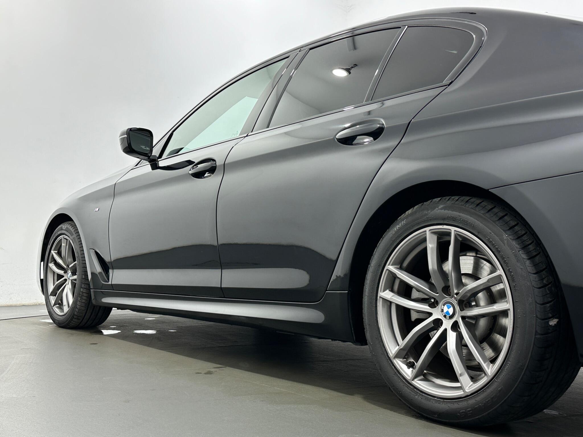 BMW 5 Series view 49
