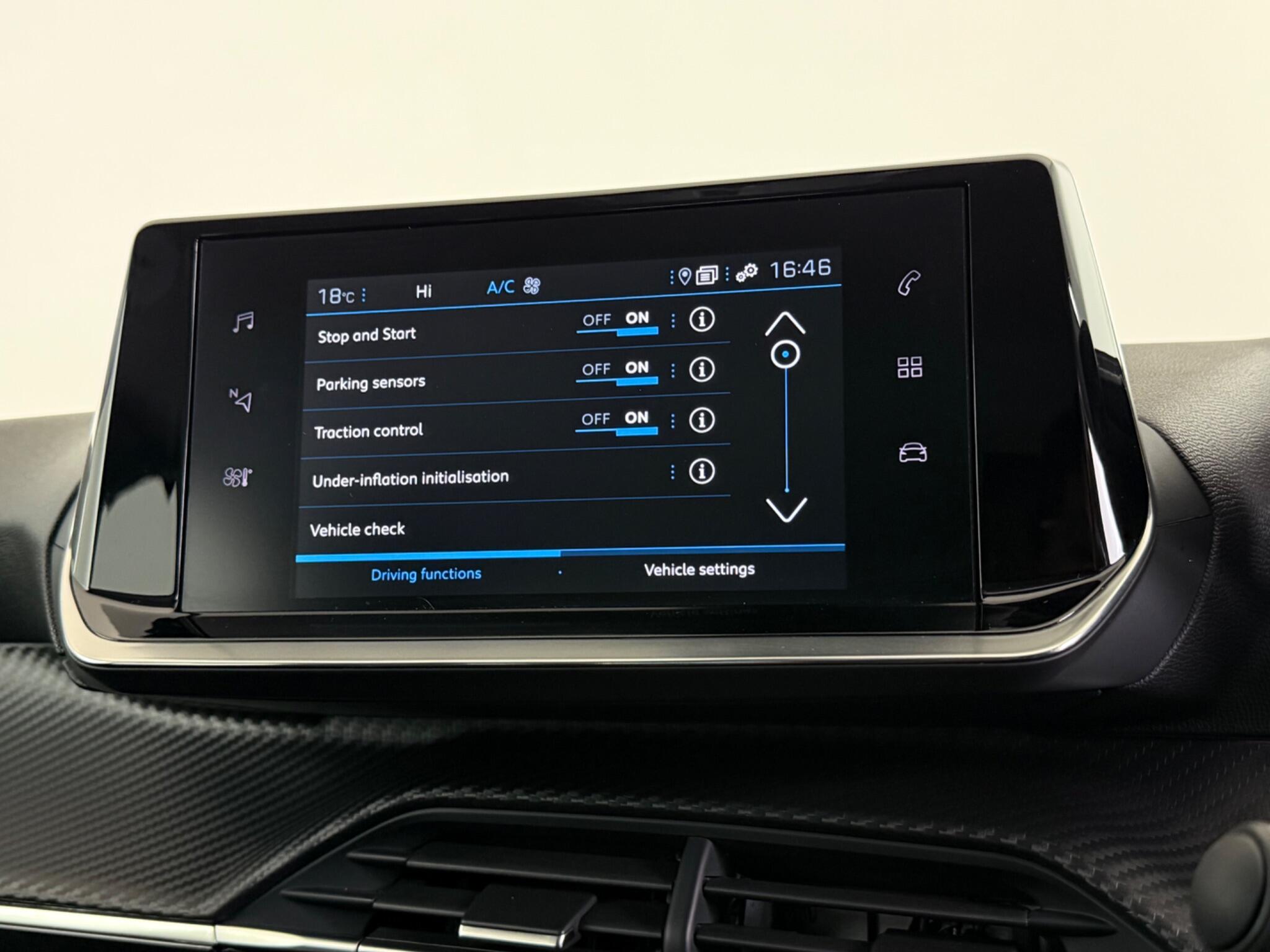 Peugeot 208 view 29