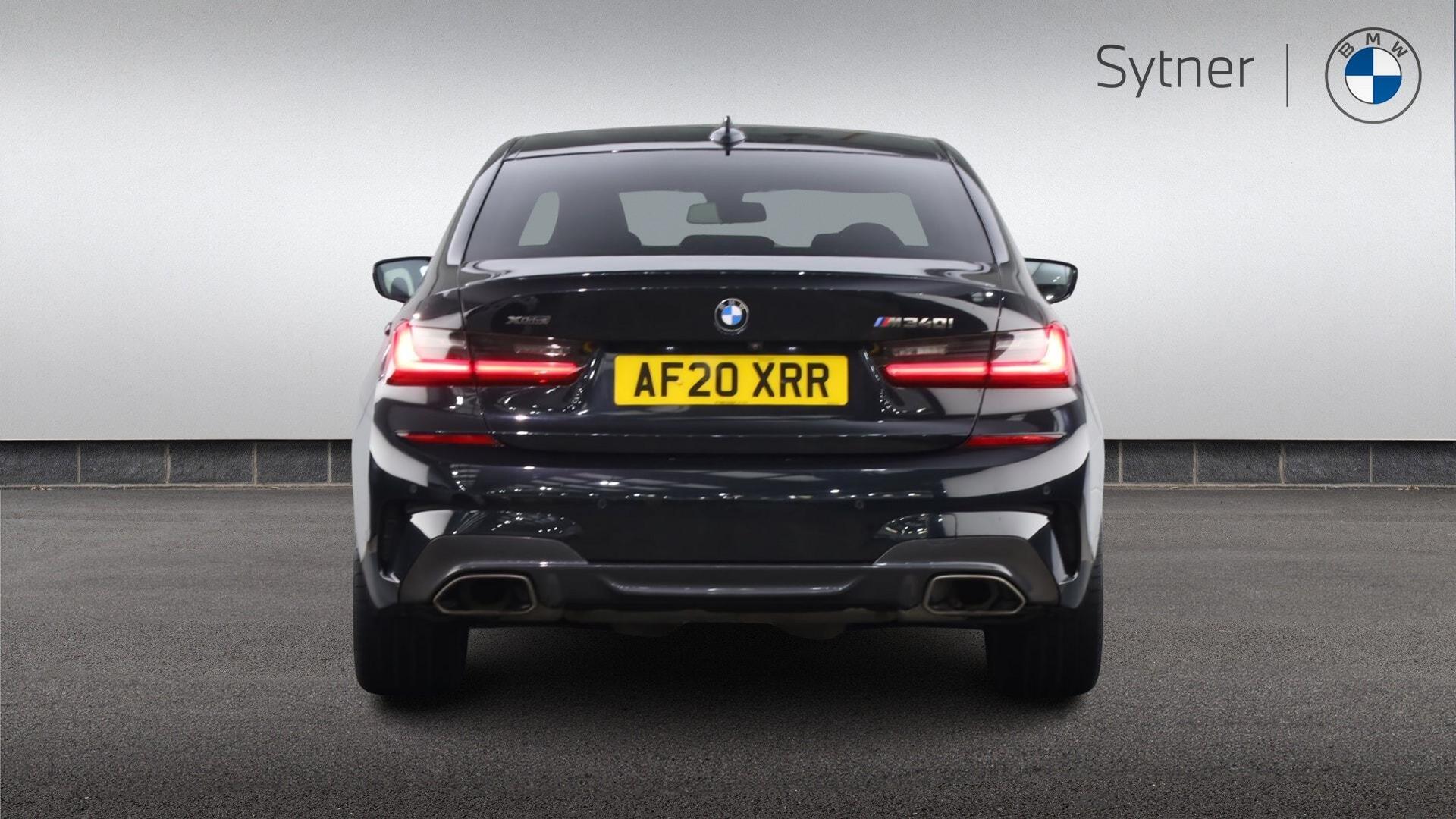 BMW 3 Series view 15