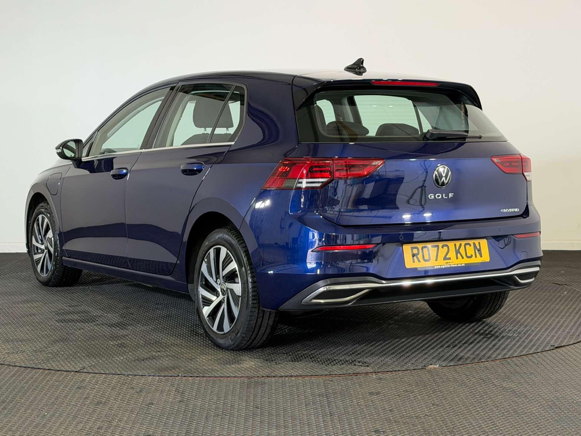 Volkswagen Golf view 5