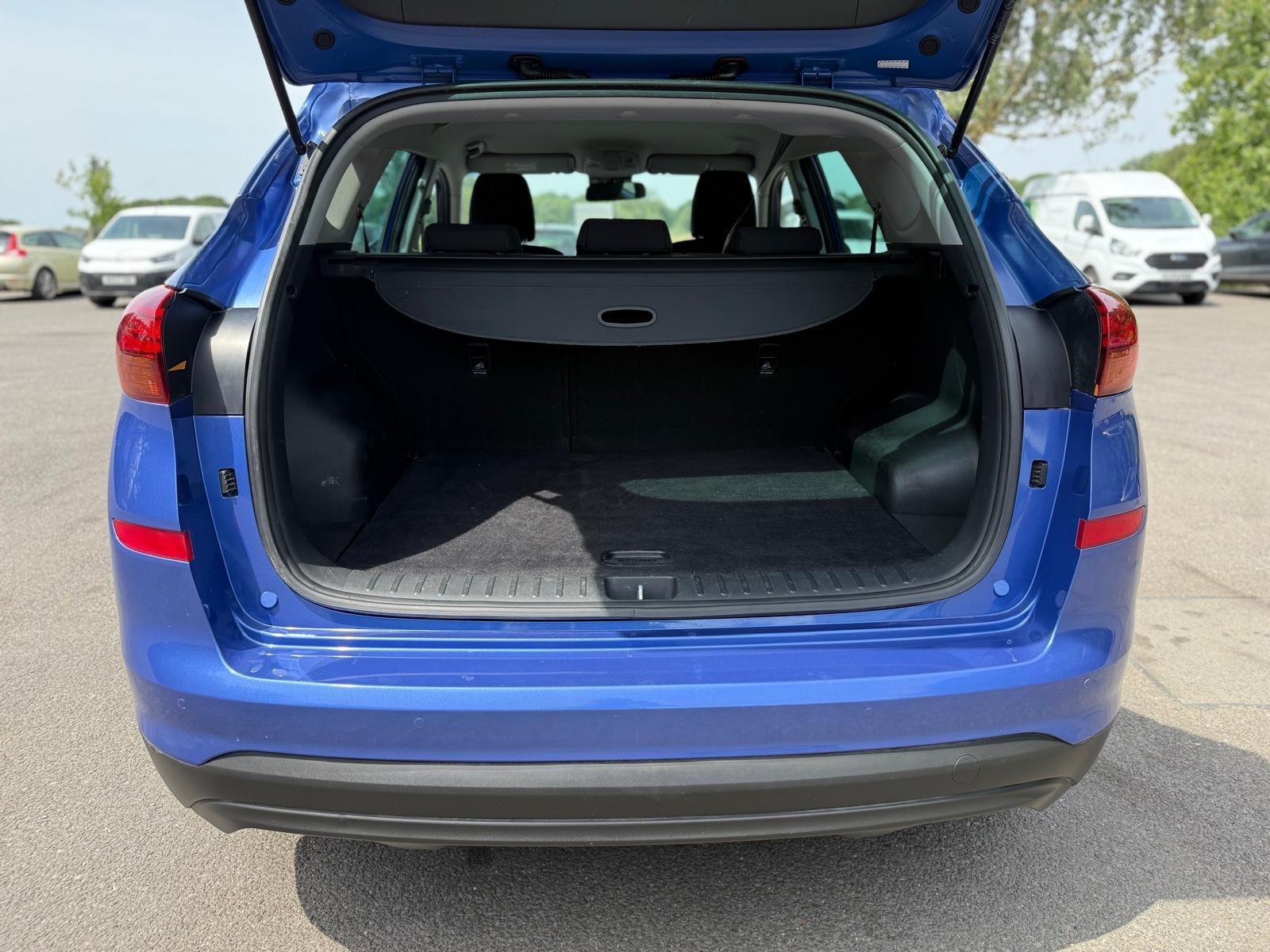Hyundai Tucson view 17