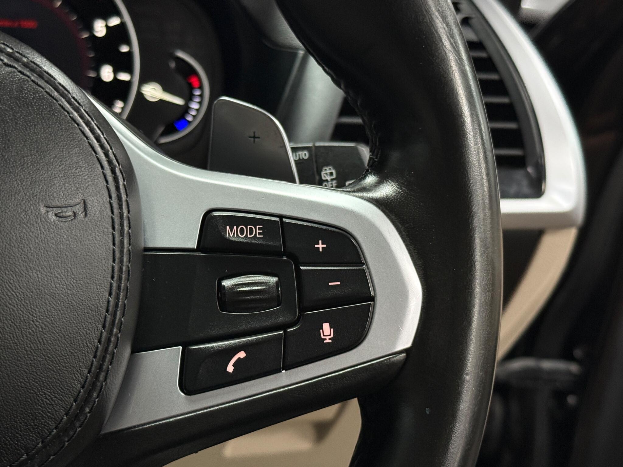 BMW X3 view 24
