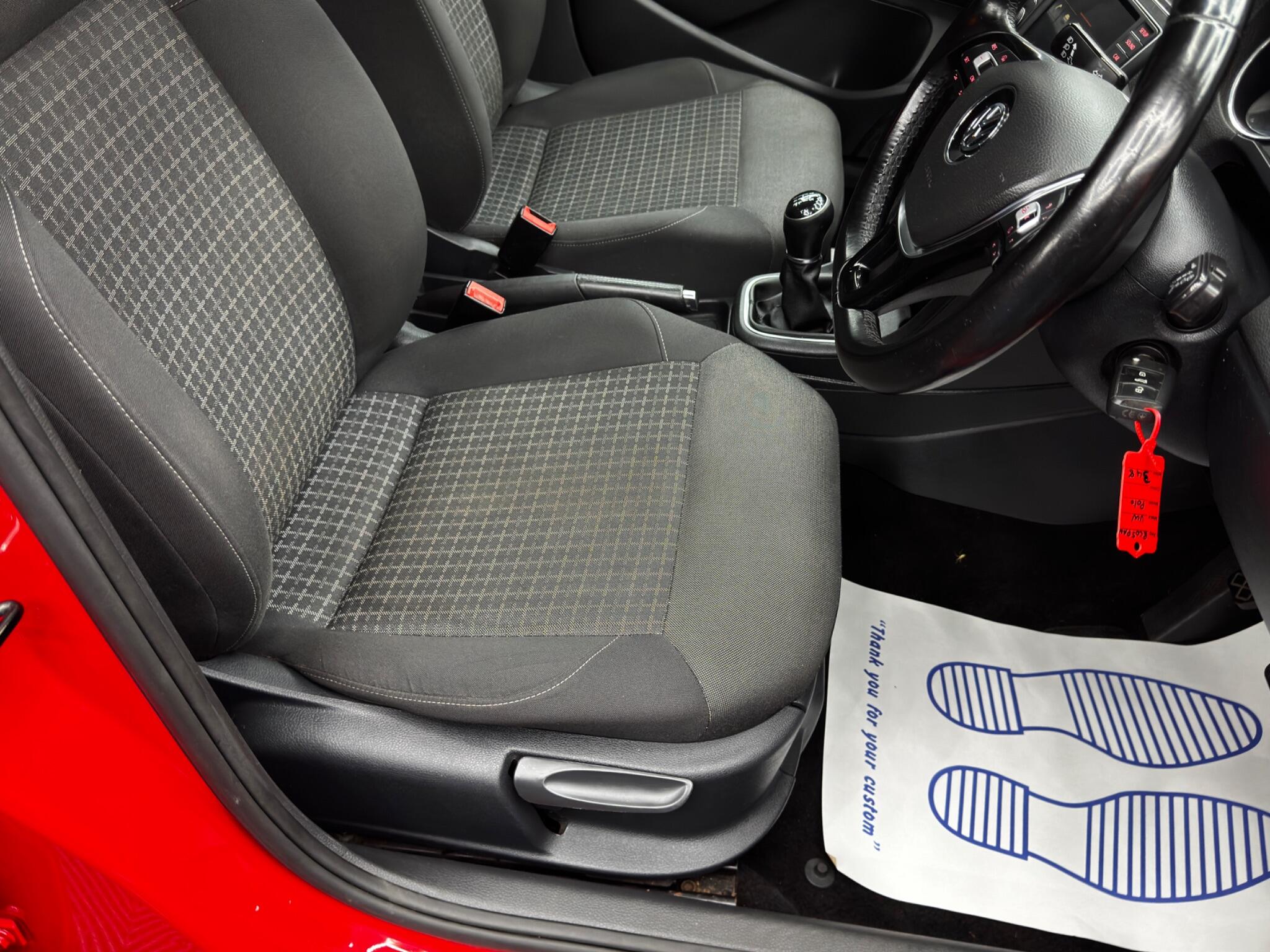 Volkswagen Polo view 13