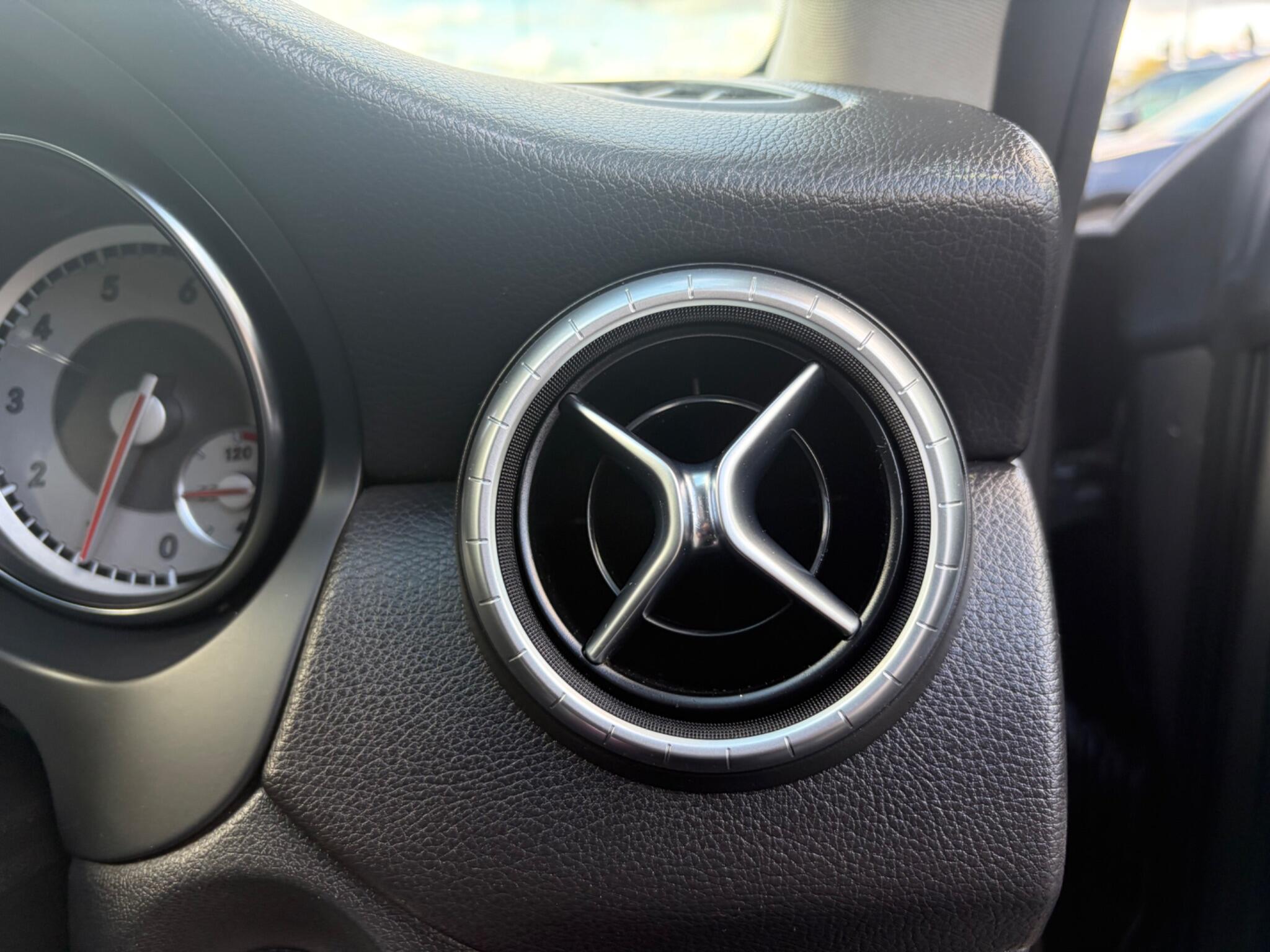 Mercedes-Benz Cla view 45