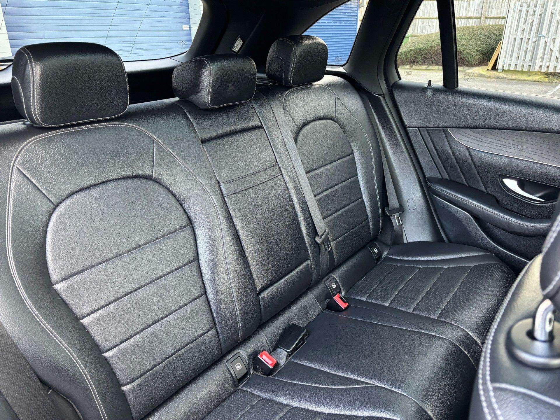 Mercedes-Benz GLC view 23