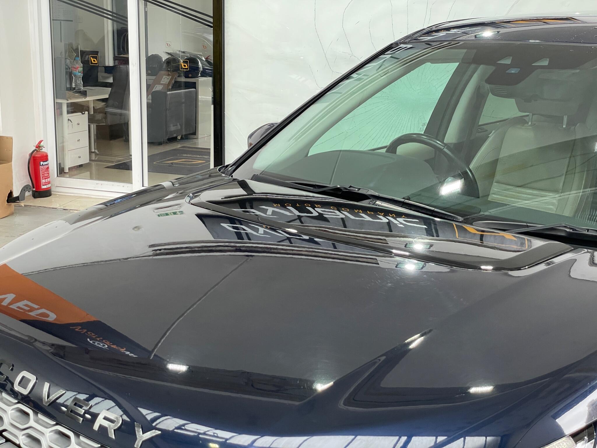 Land Rover Discovery Sport view 31