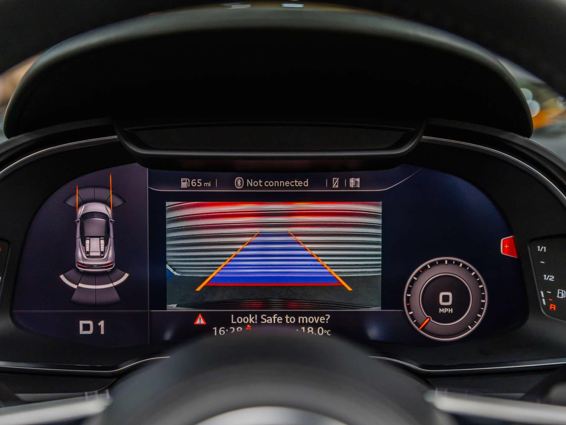 Audi R8 view 68