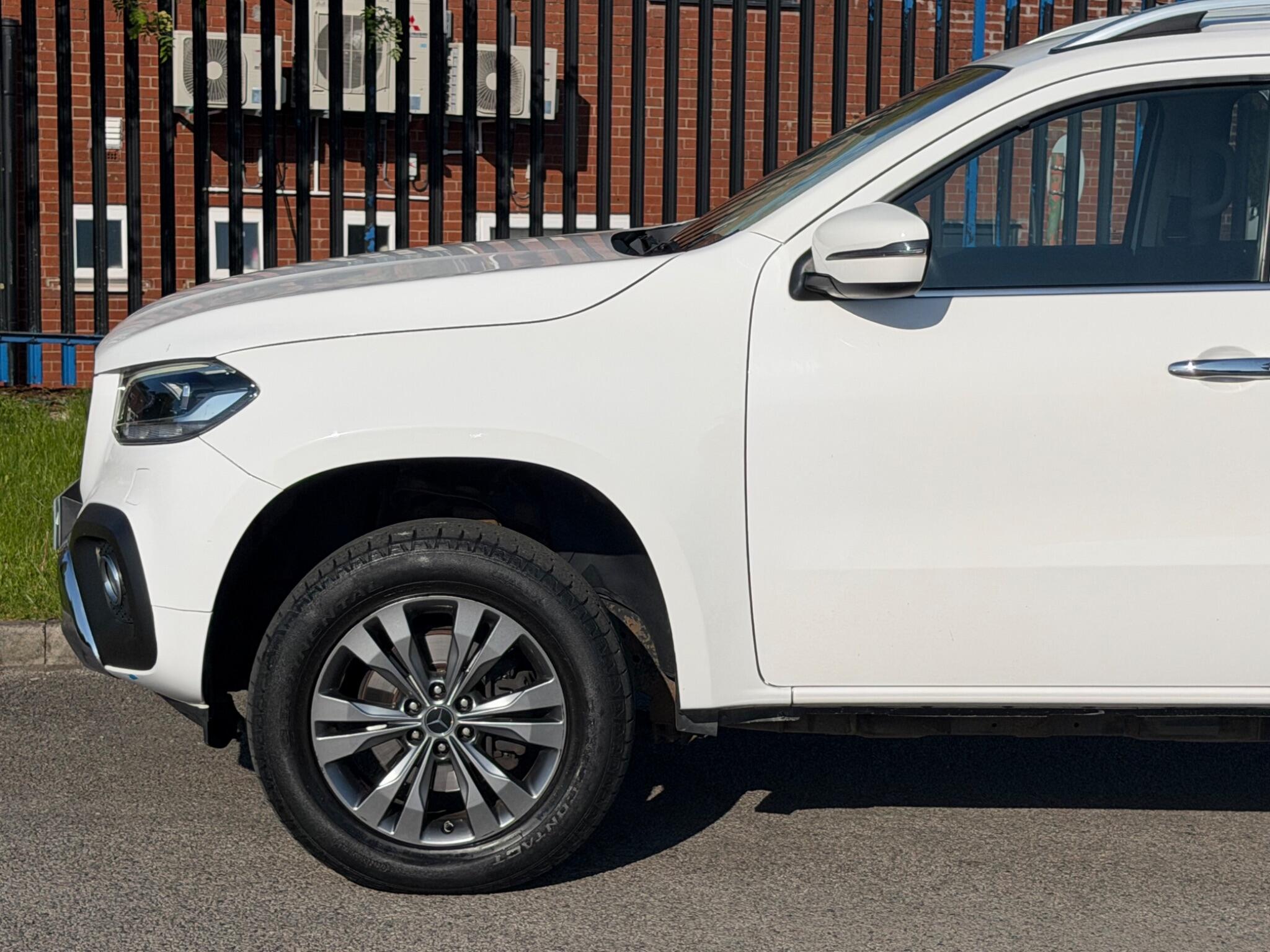 Mercedes-Benz X-Class view 28