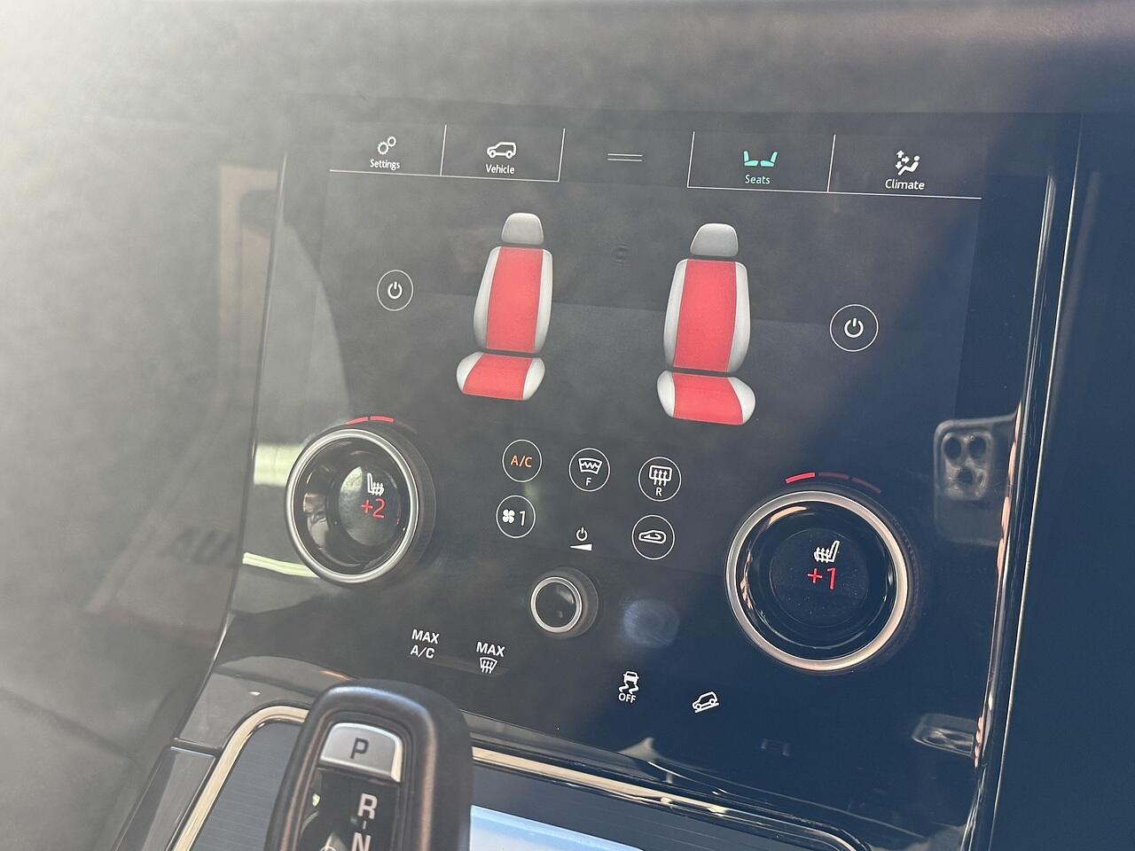 Land Rover Range Rover Evoque view 17