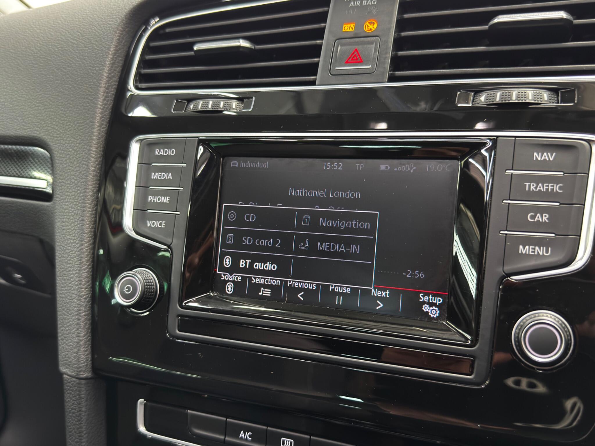 Volkswagen Golf view 14