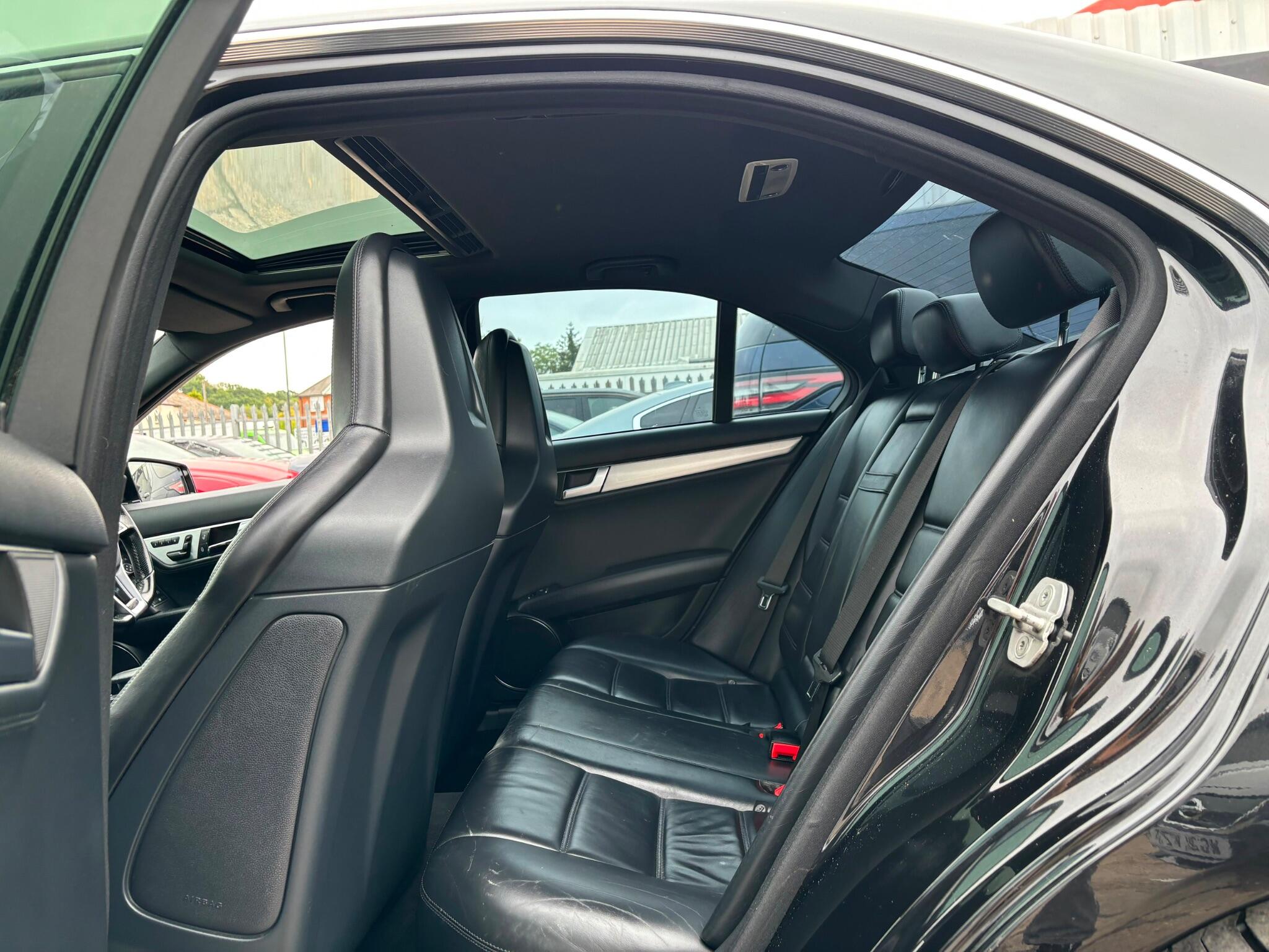 Mercedes-Benz C-Class view 9