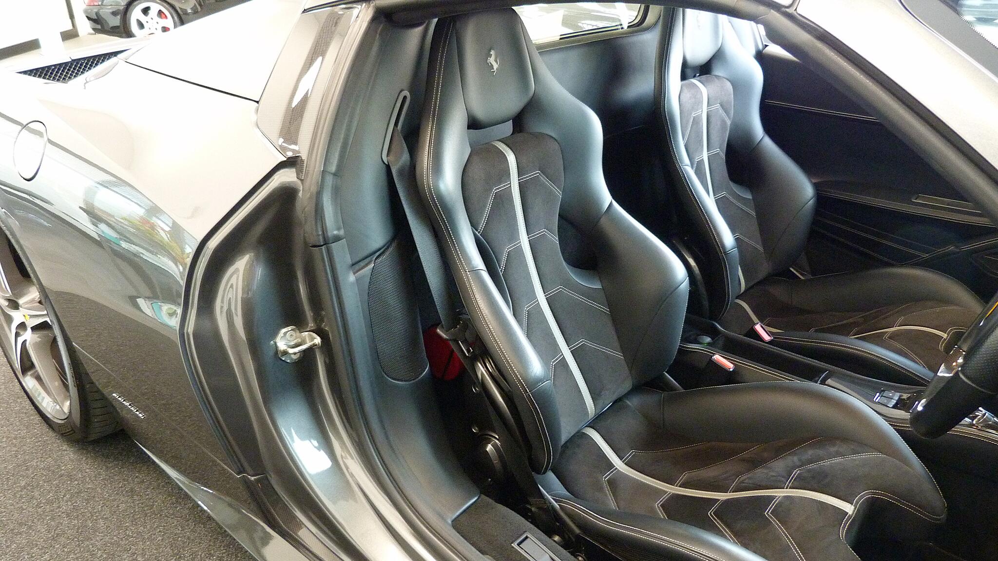Ferrari 458 view 19