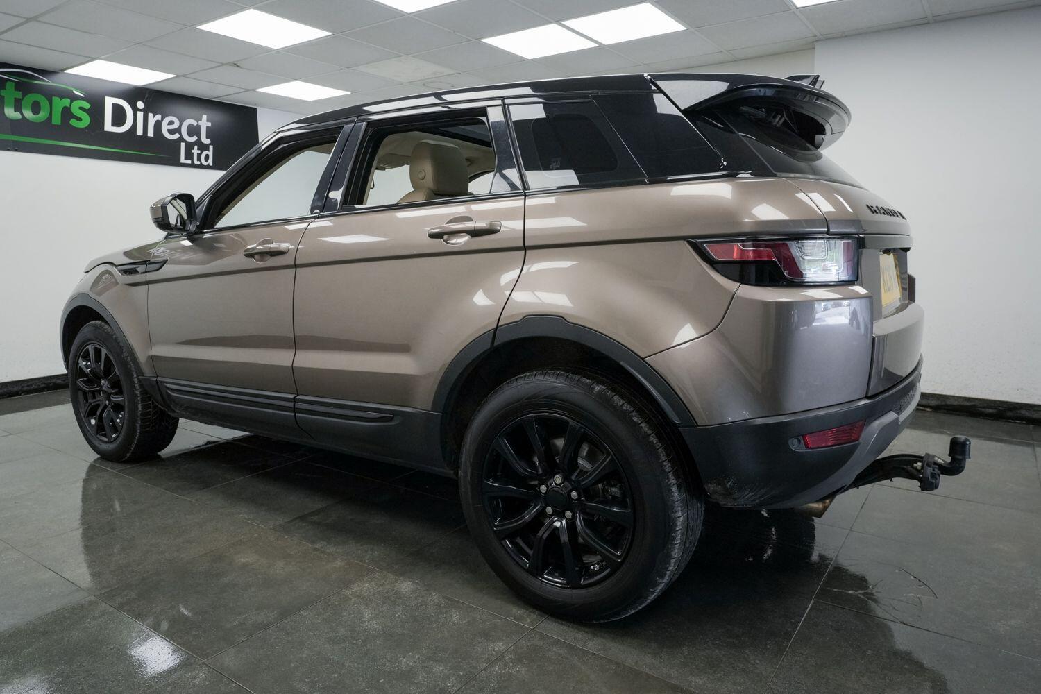 Land Rover Range Rover Evoque view 3