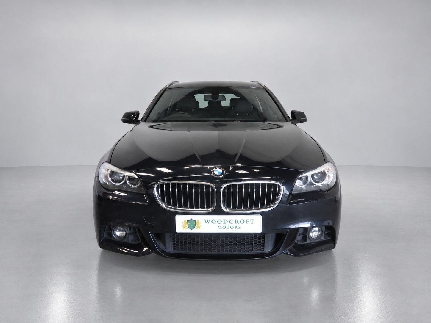 BMW 5 Series view 13