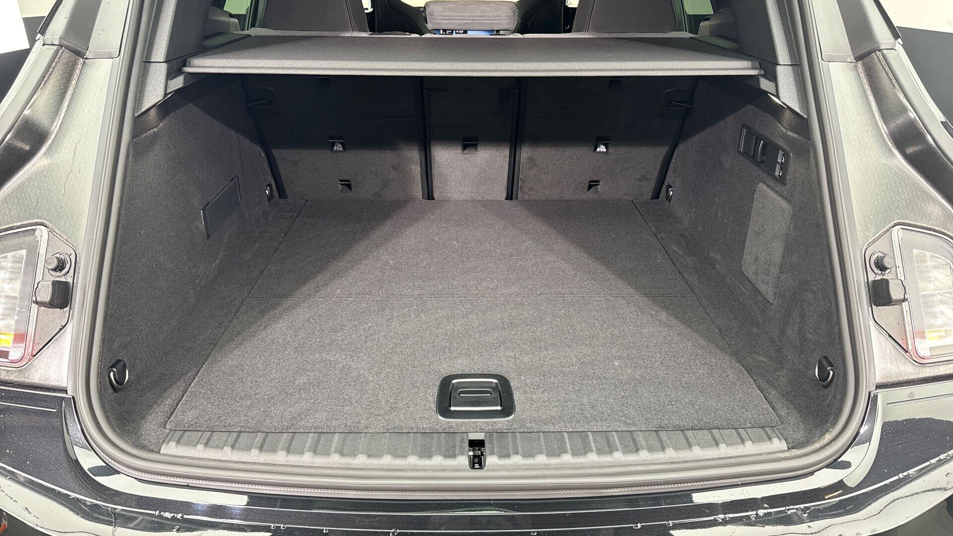 BMW iX view 13