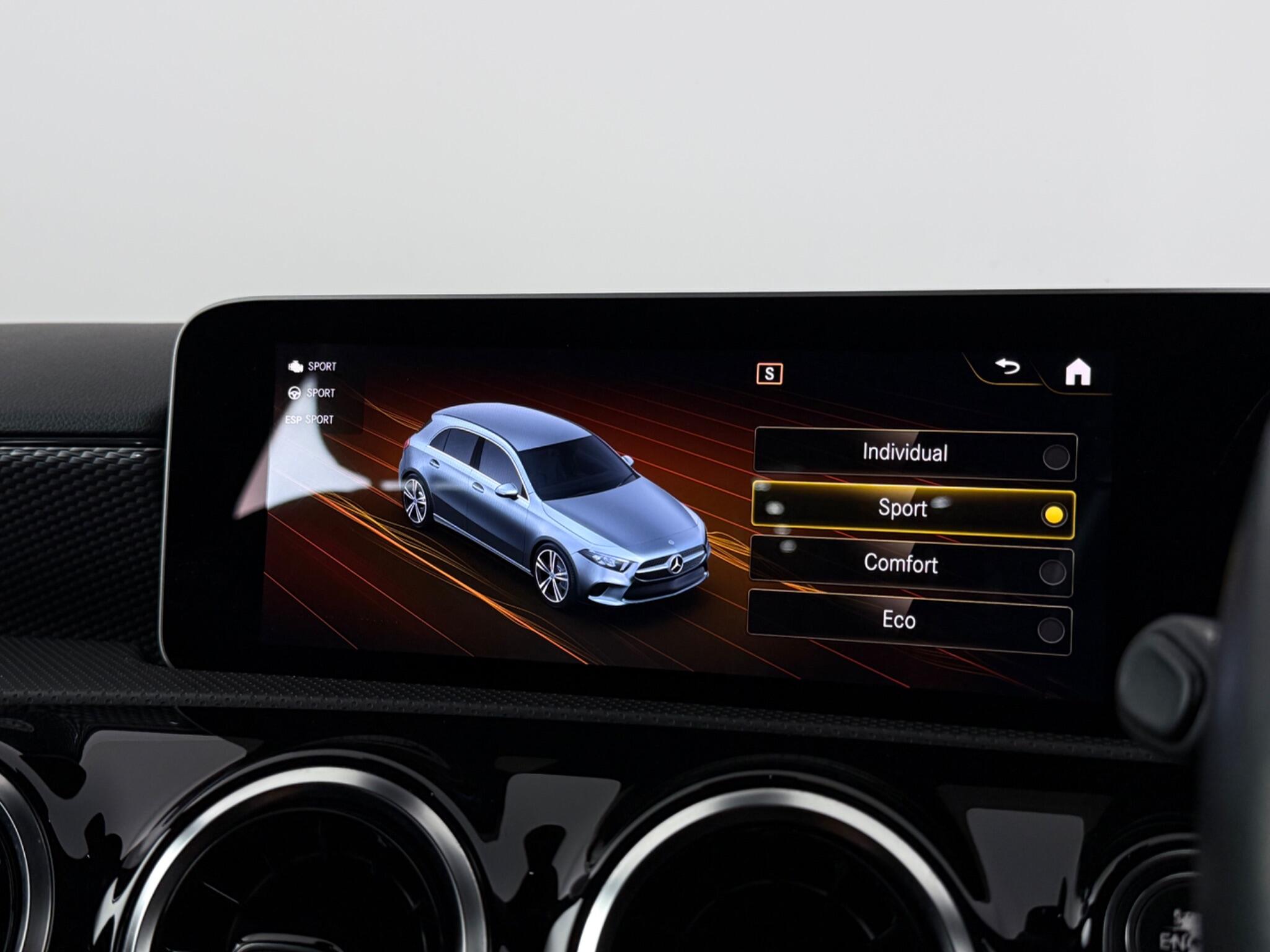 Mercedes-Benz A-Class view 29