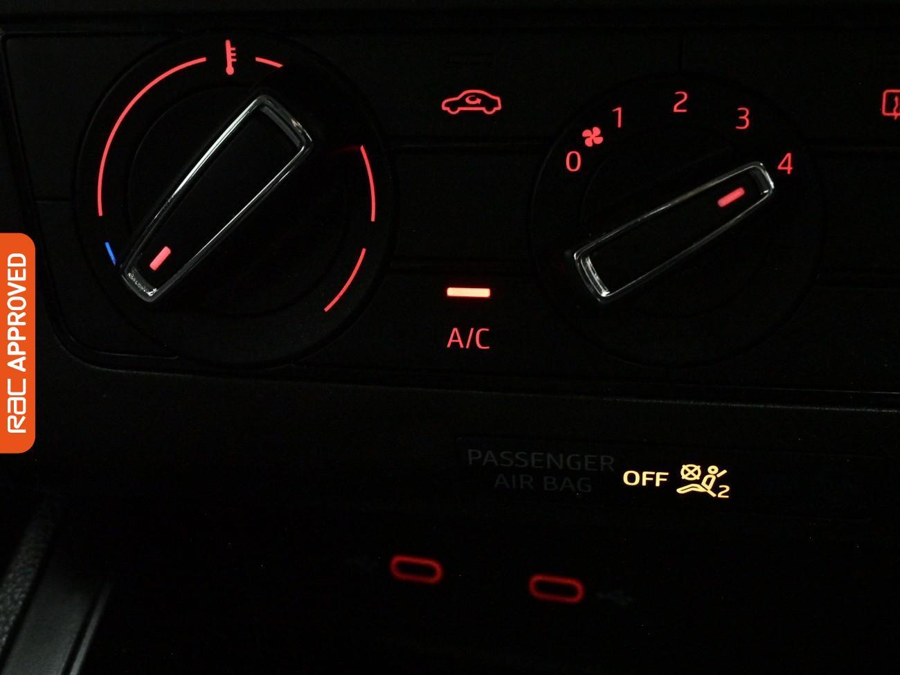 SEAT Ibiza view 25
