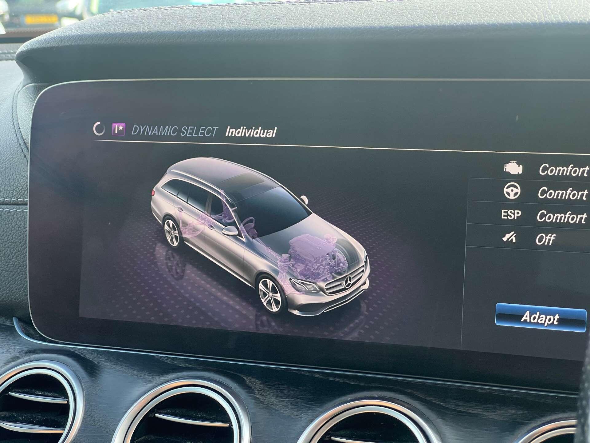 Mercedes-Benz E-Class view 23