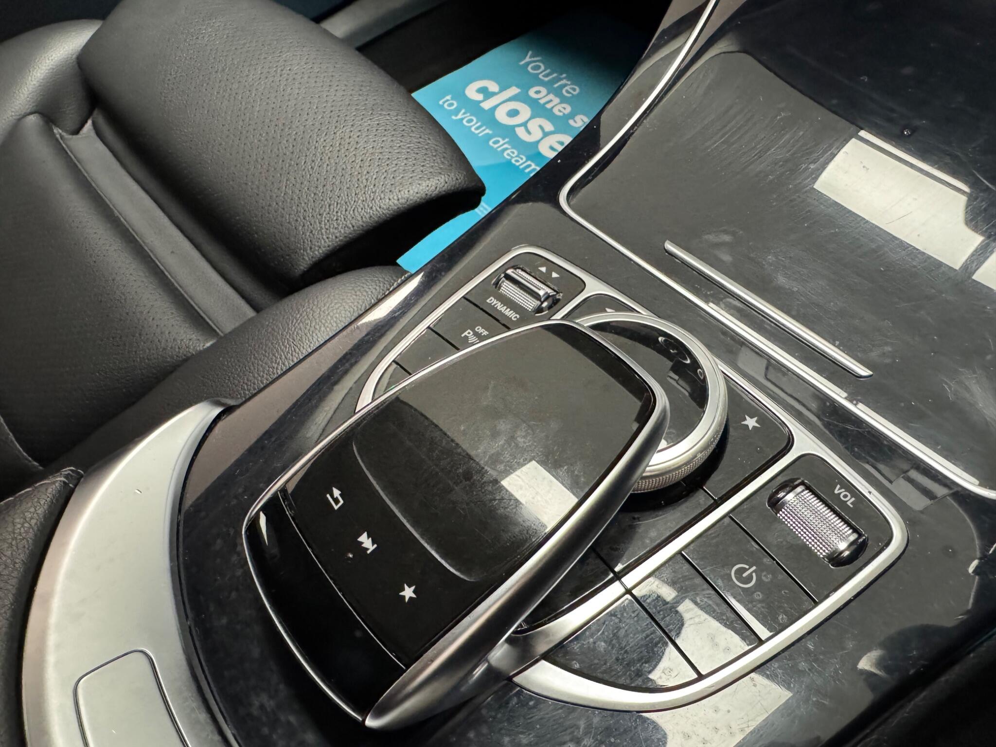 Mercedes-Benz C-Class view 11