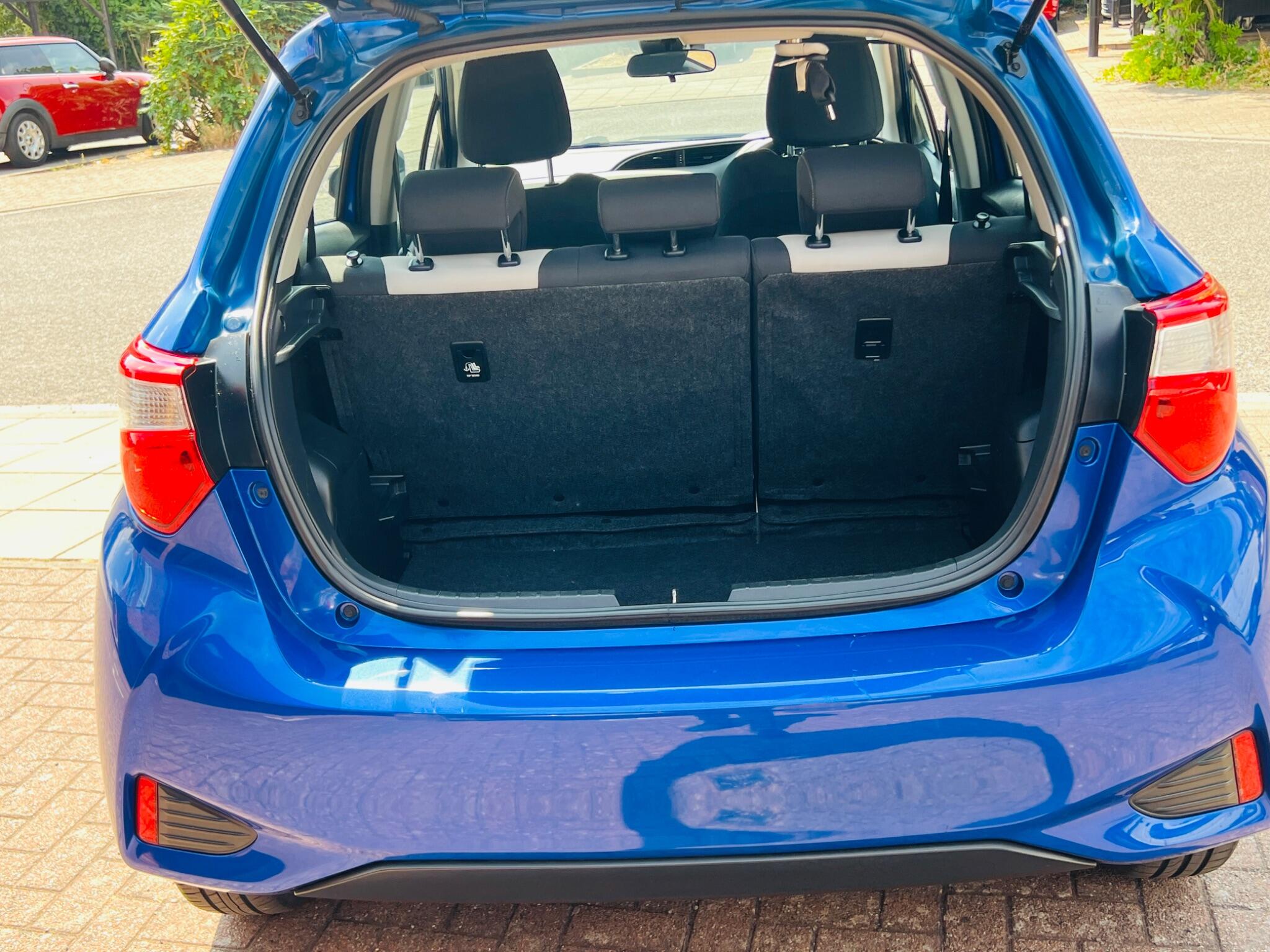 Toyota Yaris view 60