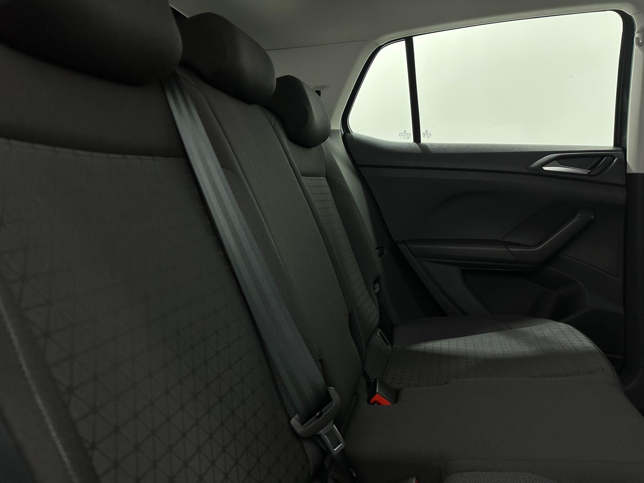 Volkswagen T-Cross view 39