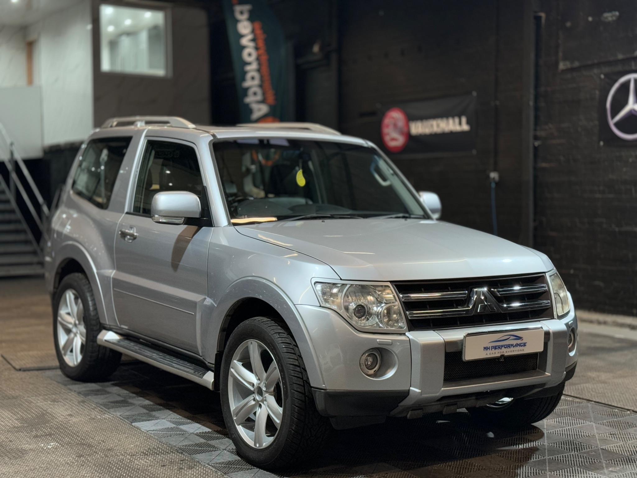 Mitsubishi Shogun view 21