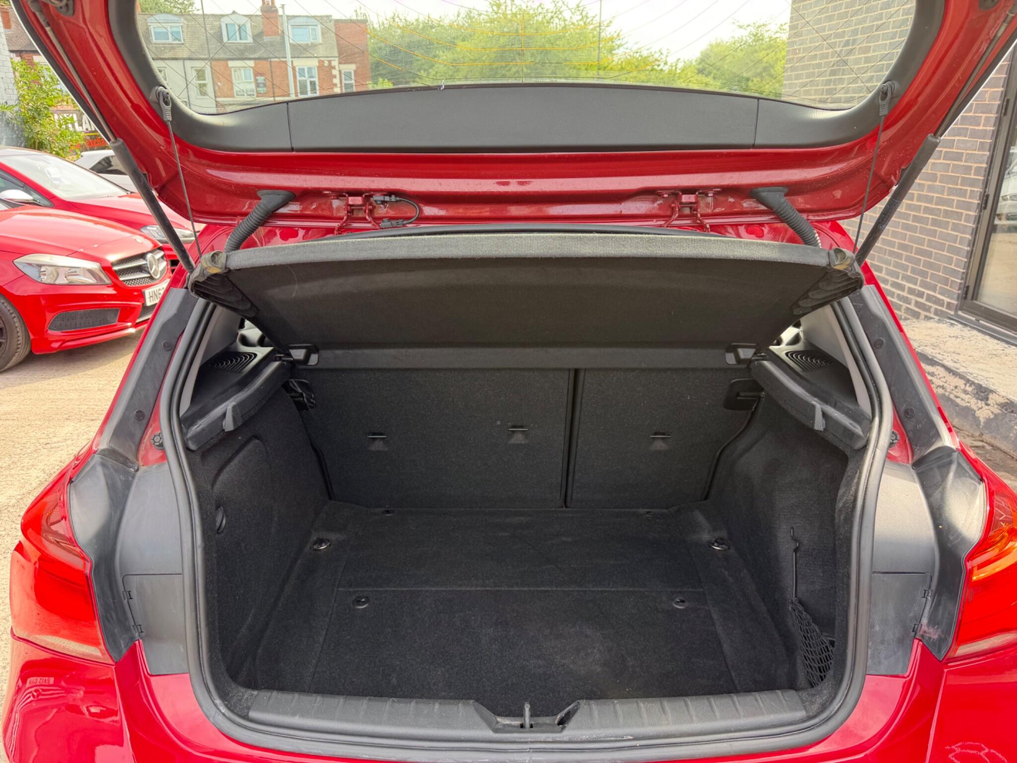 BMW 1 Series view 46