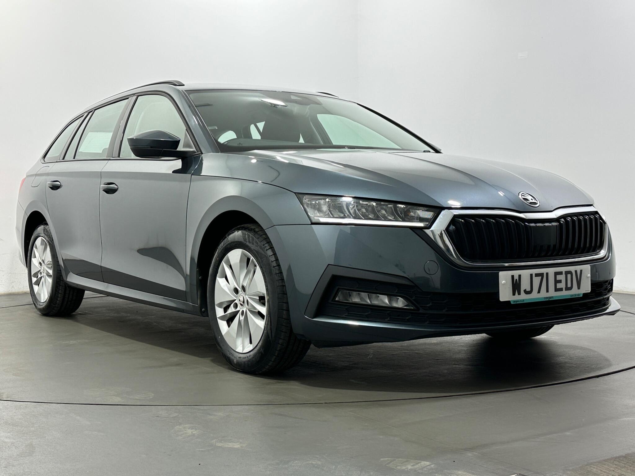 Skoda Octavia view 50